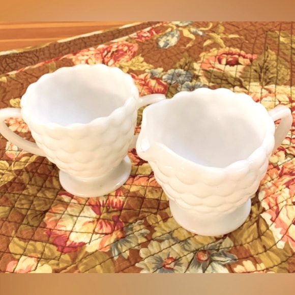 Anchor Hocking, creamer and sugar set, EUC - Picture 1 of 13